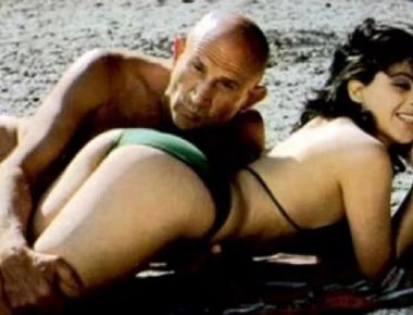 Η πιο hardcοre: Η ταινία- έπος του Γκουσγκούνη που έκοψε 85.000 εισιτήρια - Ήταν πράγματι «άξιος»…